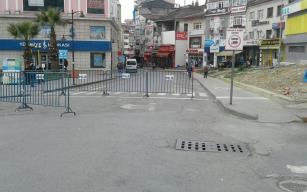 iş bank ptt kavşağı kapatıldı