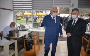 VALİ BEKTAŞ, BELEDİYE MASKE ÜRETİM TESİSİNİ İNCELEDİ