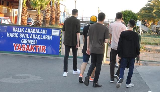 ARAÇ GİRİŞİ YASAK, YAYA GİRİŞİ YASAK