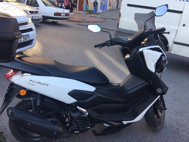 Kamyonet ile Motorsiklet çarpıştı