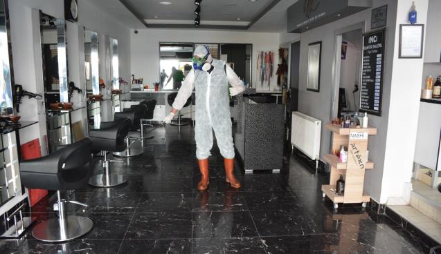 KDZ EREĞLİDE BERBER VE KUAFÖR SALONLARI DEZENFEKTE EDİLİYOR