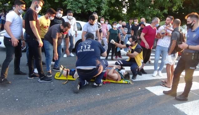 Yaya geçitinden yürürken otomobil çarptı