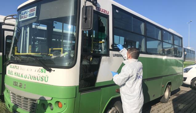 Park halindeki özel halk otobüsleri soyuldu