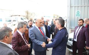 “RUTİN  HİZMETLERİ DEĞİL, ESNAFA SAHİP ÇIKMAYA GELİYORUZ”