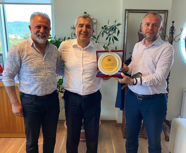 TATMETAL ÇELİK A.Ş'YE ODAMIZDAN PLAKET