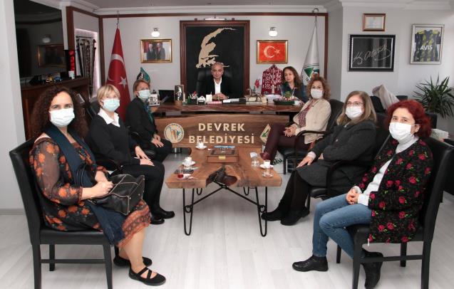 Ağırladı