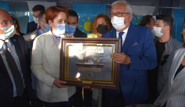 Akşener'e Sıcak Karşılama