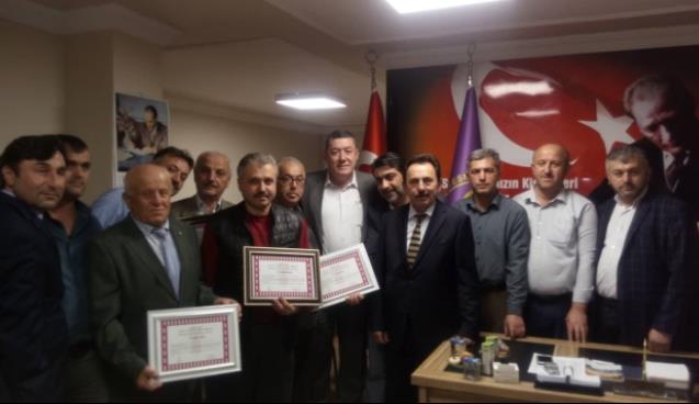 Alaplı'da Esnafa Teşekkür Belgesi