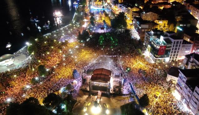 FESTİVAL EREĞLİ’NİN YÜZÜNÜ GÜLDÜRDÜ