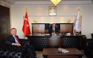 Keleş, Durmuyor...