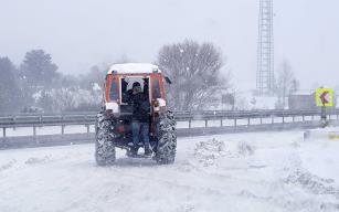 Karabük’te yüksek kesimlerde kar ve tipi etkili oluyor
