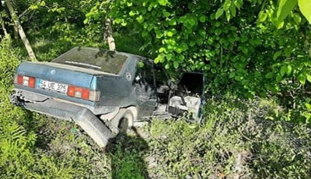 Otomobil ormanlık alana uçtu...