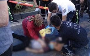 Daha 11 yaşında.... Yaşama tutunmaya çalışıyor...