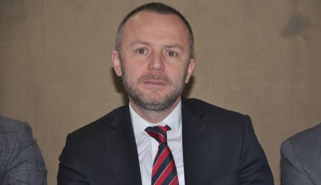 “Faiz indirimlerinin sürmesi iş dünyasına moral veriyor.”