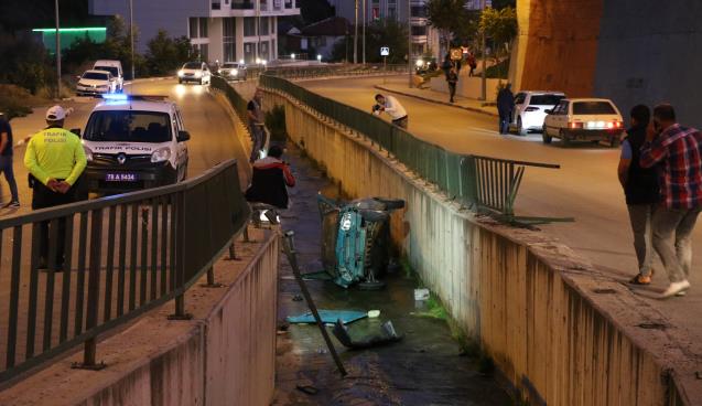 Karabük'te otomobil su kanalına düştü: 1 yaralı