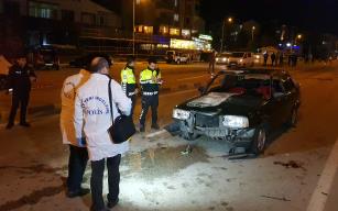  Otomobilin çarptığı üniversite ögrencisi ağır yaralandı