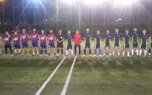 Ödülü camilerine bağışladılar…