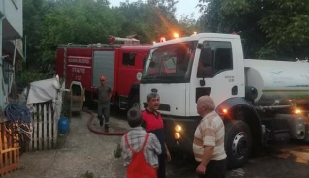EVİNİ 3. KEZ YAKTI