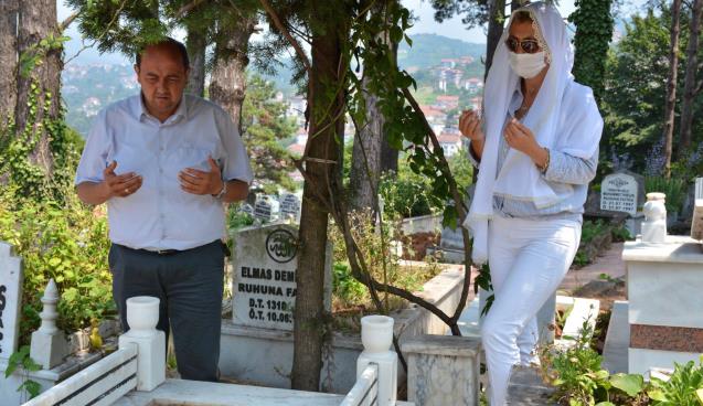 Gülüç belediyesi mezarlıklarda kur 'an okuttu