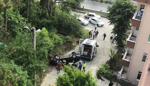 OTOMOBİL KONTROLDEN ÇIKTI