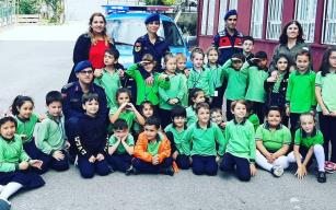 Jandarmadan anlamlı davranış..