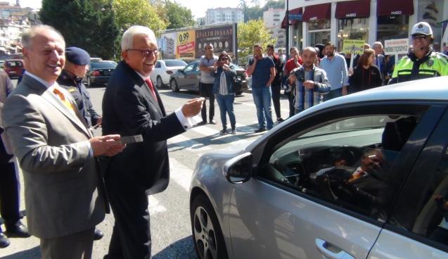 “Yaya geçidi nöbeti” etkinliği gerçekleştirildi.