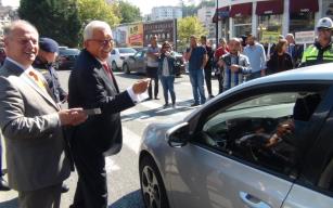 “Yaya geçidi nöbeti” etkinliği gerçekleştirildi.