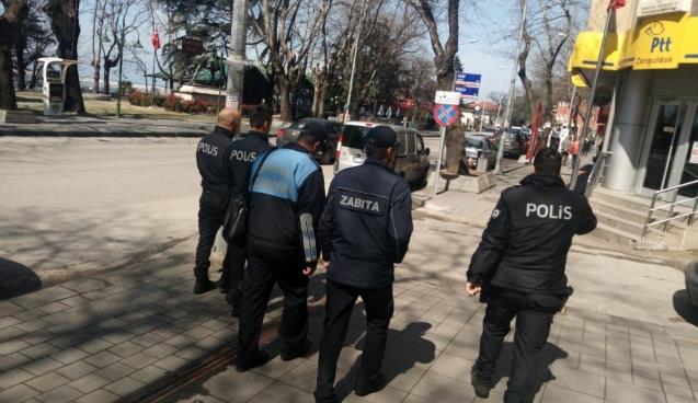 Polis ve Zabıtadan güvenli mesafe denetimi
