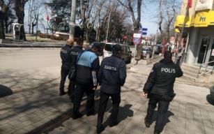 Polis ve Zabıtadan güvenli mesafe denetimi