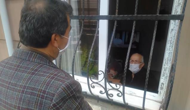 Evin camından hasret gideriyorlar...