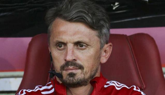 Son dakika! Orhan Ak istifa etti..