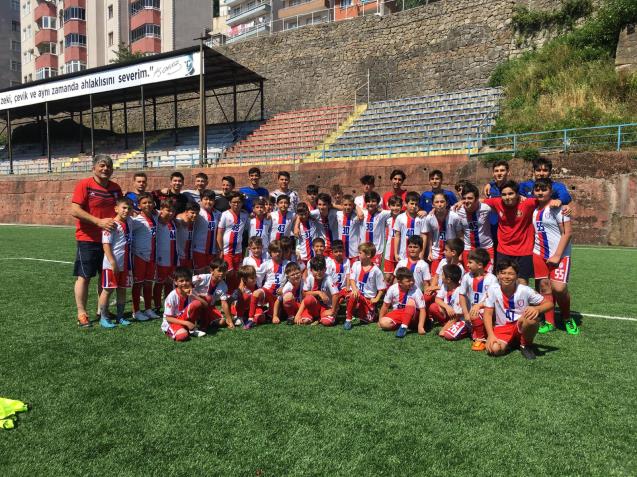 Futbolcu Fabrikası Balı Spor