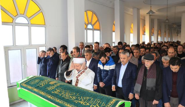 Ziya Ünsal son yolculuğuna uğurlandı