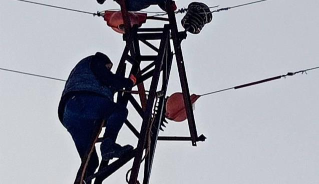 9 Gündür Elektrik Yok