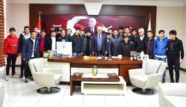 “Amatör takımlara her zaman destek olunmasından yanayım…”