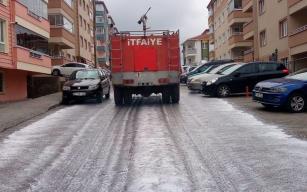 Alaplı köpükle yıkanıyor…