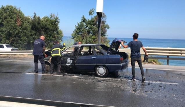 TIR ÇARPTI OTOMOBİL ALEV ALDI