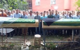 anne ve kızı yan yana toprağa verildi