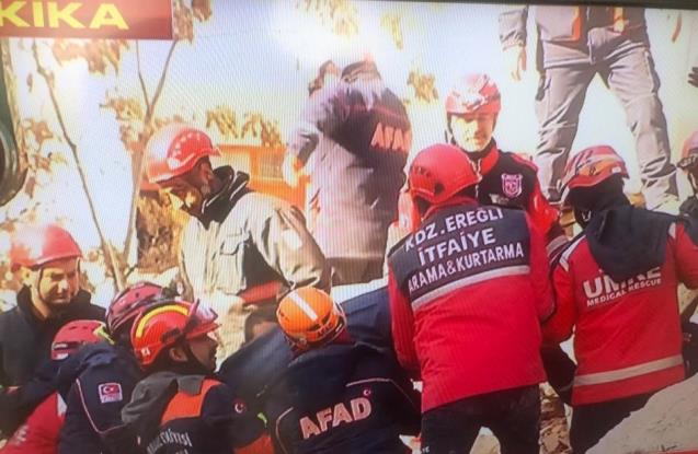 Kdz.Ereğli Belediyesi İtfaiye Müdürlüğü ekipleri deprem 