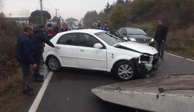 Kavgan yolda kaydı su kanalına girdi