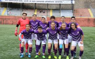 KIZLAR SON NEFESTE KAZANDI 1-0