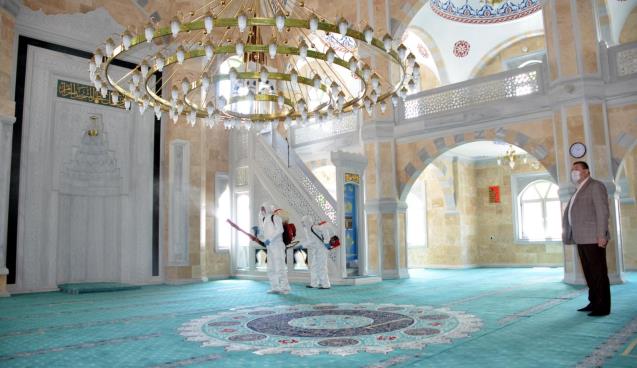 ALAPLI BELEDİYESİ CAMİLERİ DEZENFEKTE EDİLİYOR