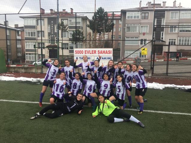 EREĞLİ BELEDİYESPOR’UN  YILDIZ KIZLARI GRUP ŞAMPİYONU