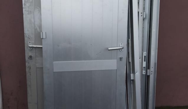 Hırsızlık yapan 2 şahıs yakalanarak gözaltına alındı