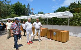 POSBIYIK, SAHİLDE TAKI TEZGAHLARINI GEZDİ