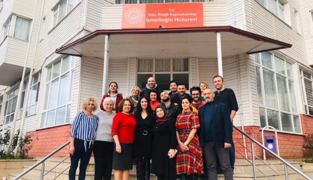 Huzurevi sakinlerine ziyaret…