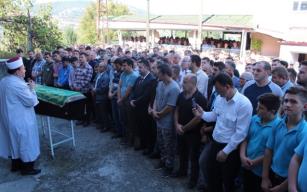 Sevenleri göz yaşlarına boğuldu..