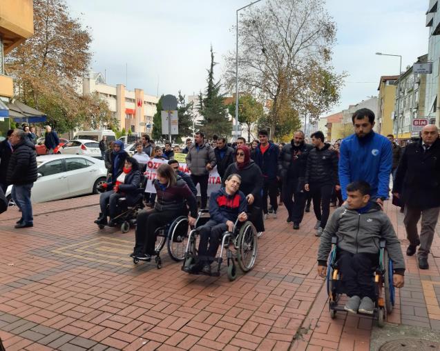 Çaycuma'da engelliler için yürüyüş yapıldı