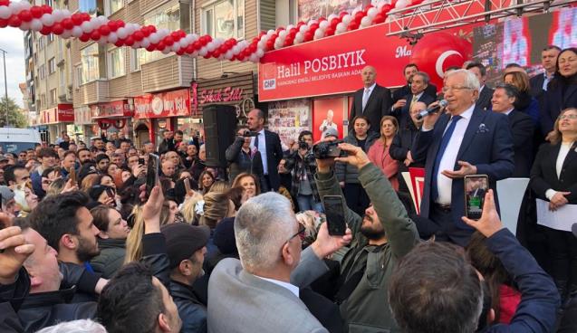 Miting gibi..