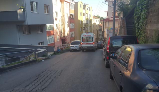 Sinir Krizi Geçirdi